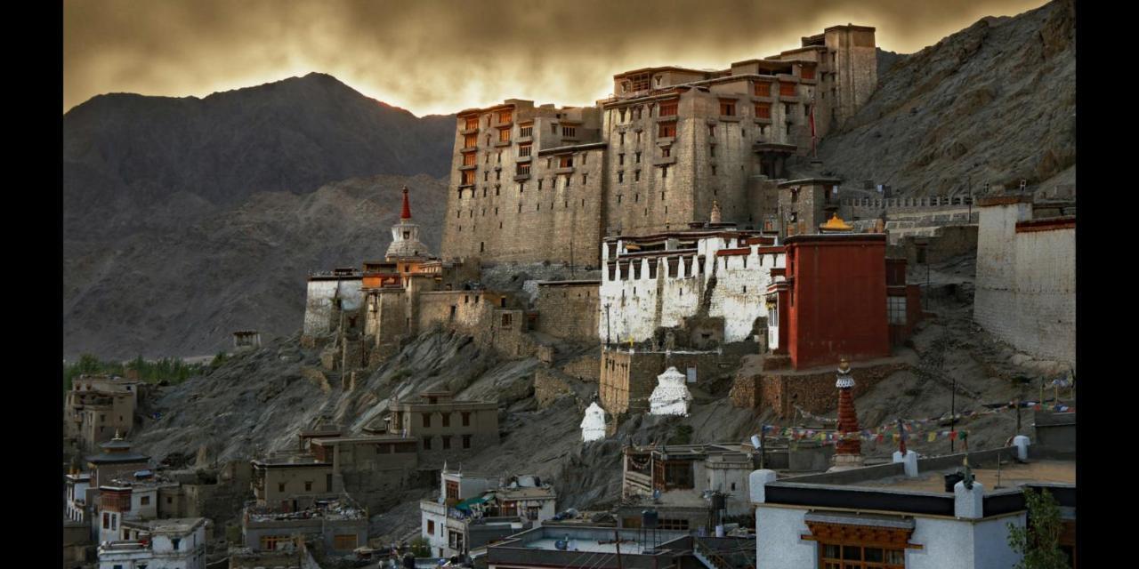 Namra Villa Leh Exterior photo